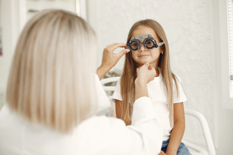 Here are 8 Important Factors to Know About a Pediatric Eye Doctor