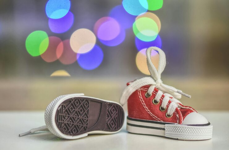 Baby Shoes, Red-and-white Low-top Sneakers // Healthier Baby Today