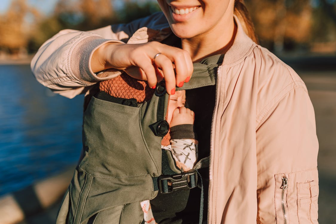 A Mother Carrying Her Baby Inside the Carrier // Healthier Baby Today