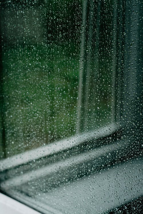 Water Drops on Glass Windows // Healthier Baby Today