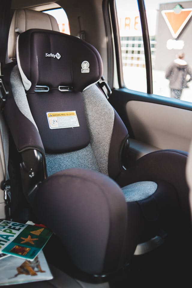 Car seat in modern vehicle // Healthier Baby Today